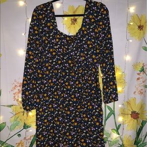💐 MUDD Square-Neck Floral Dress 💐